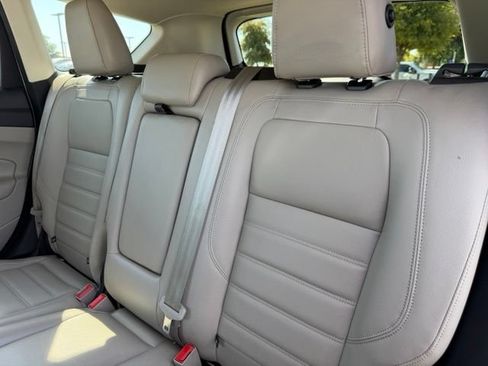 Used 2017 Ford Escape Titanium FWD image 22