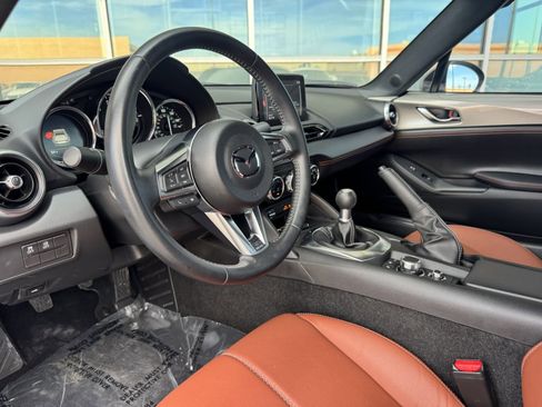 Used 2023 MAZDA MX-5 Miata Grand Touring w/ Appearance Package image 27