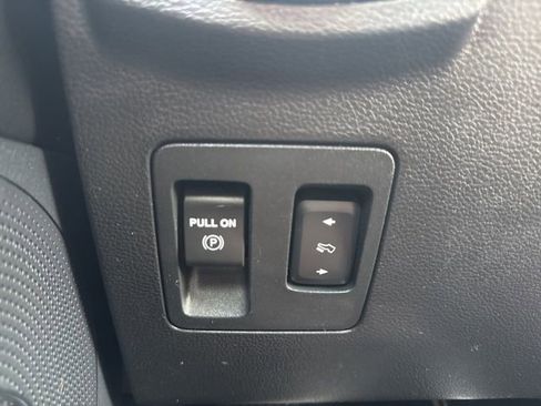Used 2019 Ford Expedition Limited w/ Equipment Group 301A AWD/4WD image 30
