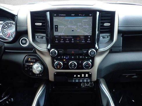 Used 2021 RAM 1500 Laramie AWD/4WD image 16
