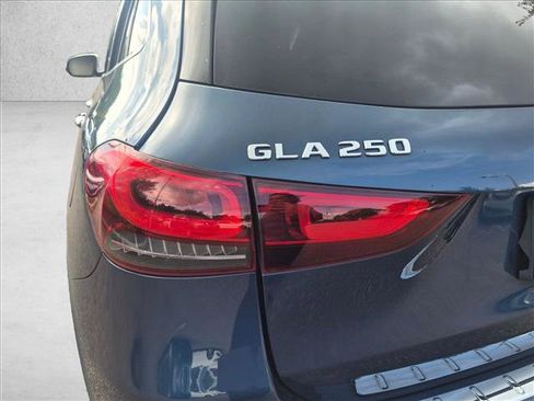 Used 2023 Mercedes-Benz GLA 250 image 7