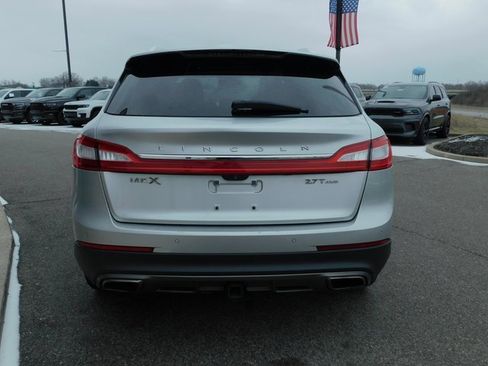 Used 2017 Lincoln MKX Reserve image 26
