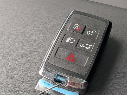 Used 2024 Land Rover Range Rover Autobiography image 26