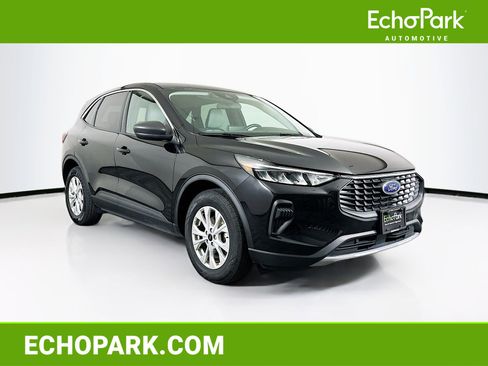 Used 2024 Ford Escape Active image 1