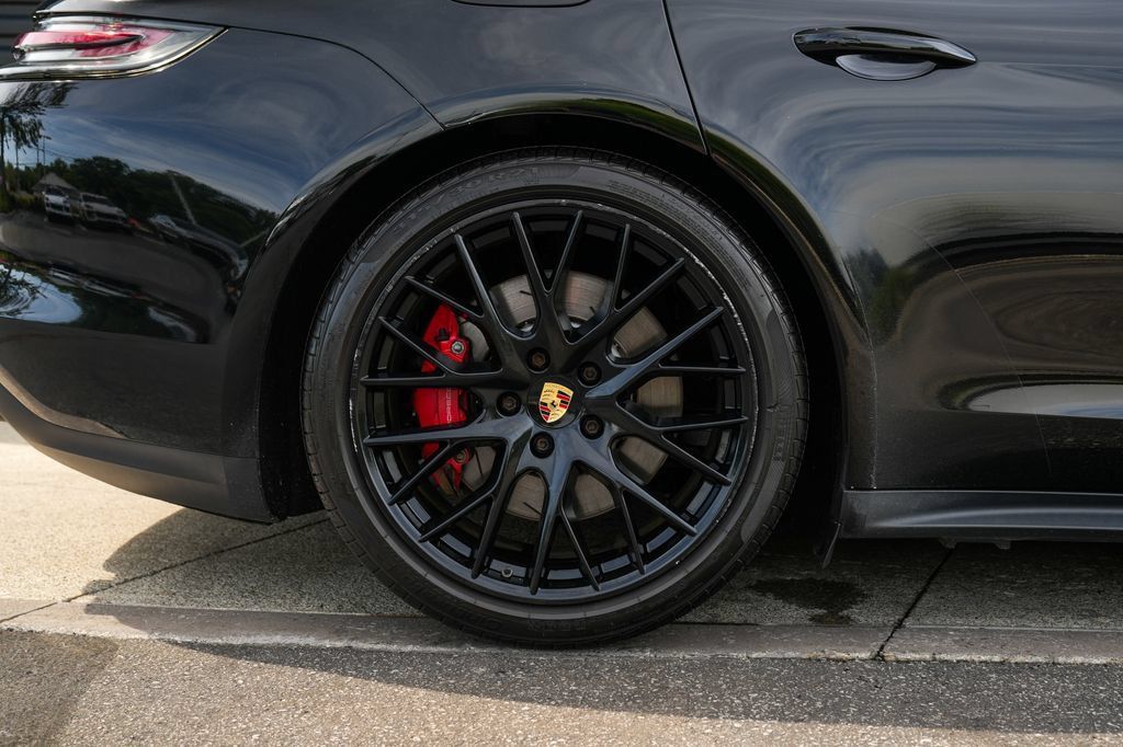 Certified 2018 Porsche Panamera Turbo AWD/4WD image 36