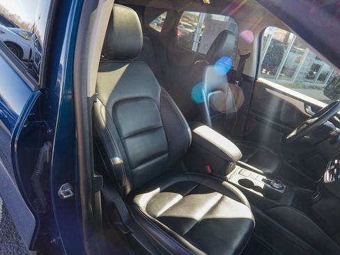 Used 2020 Ford Escape SE Sport image 33