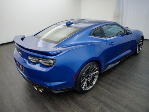 Used 2022 Chevrolet Camaro ZL1 RWD image 10