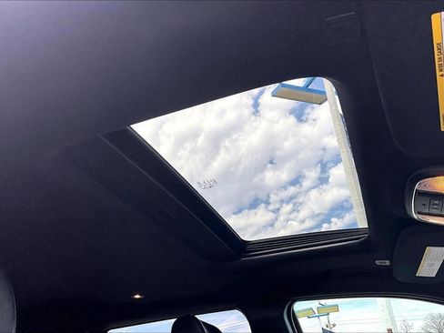 Used 2020 Jeep Grand Cherokee Altitude image 27