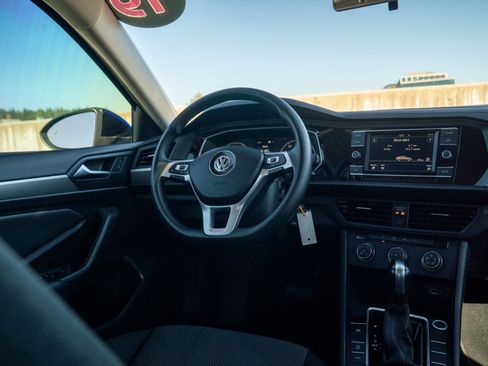 Used 2019 Volkswagen Jetta S w/ Driver Assistance Package FWD image 19