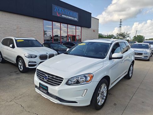 Used 2015 Volvo XC60 T5 Premier w/ Proximity Package FWD image 2