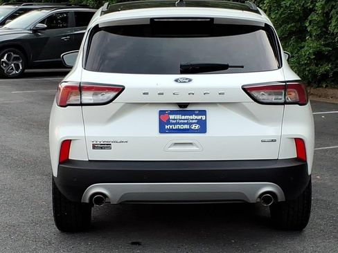 Used 2022 Ford Escape Titanium AWD/4WD image 8