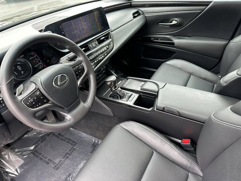 Used 2022 Lexus ES 300h w/ Premium Package FWD image 10