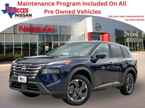 Used 2025 Nissan Rogue SV image 1