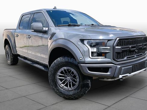 Used 2020 Ford F150 Raptor w/ Equipment Group 802A Luxury AWD/4WD image 3
