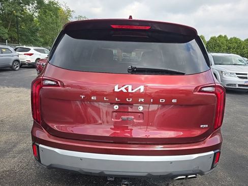 Used 2024 Kia Telluride S AWD/4WD image 6