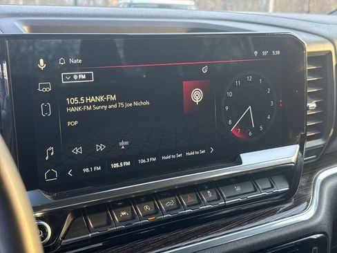 Used 2025 GMC Sierra 1500 Elevation image 16