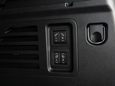 New 2026 Chevrolet Traverse RS w/ LPO, Floor Liner Package image 9