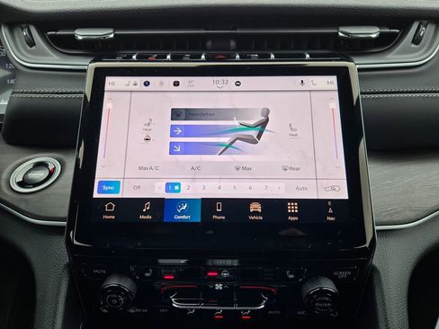 New 2025 Jeep Grand Cherokee Limited image 21