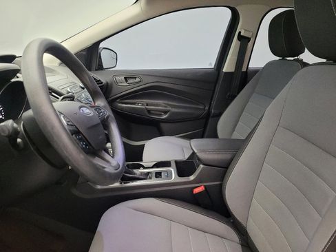 Used 2019 Ford Escape S image 17