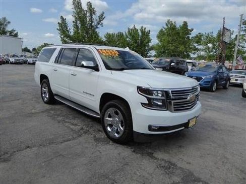 Used 2015 Chevrolet Suburban LTZ AWD/4WD image 4