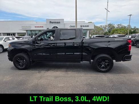 Used 2024 Chevrolet Silverado 1500 LT Trail Boss w/ LT Trail Boss Premium Package AWD/4WD image 4