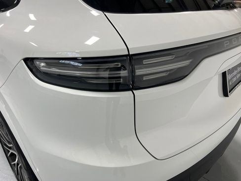 Used 2022 Porsche Cayenne S image 13