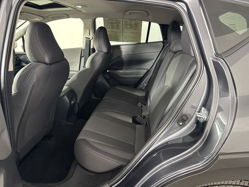 Used 2025 Subaru Crosstrek 2.0i Premium image 20