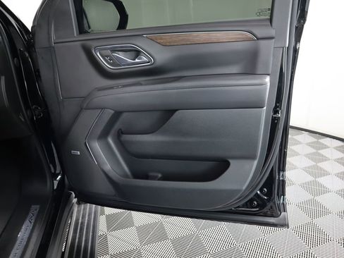 Used 2023 Chevrolet Tahoe High Country w/ Advanced Technology Package image 27