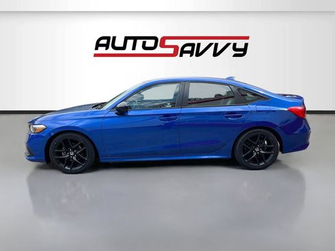 Used 2023 Honda Civic Sport image 4