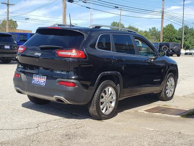 Used 2017 Jeep Cherokee Limited AWD/4WD image 6