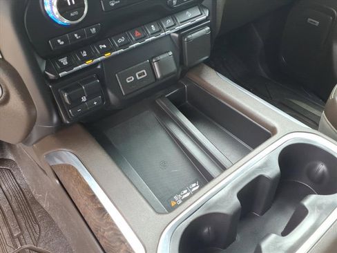 Used 2020 GMC Sierra 3500 Denali w/ Denali Ultimate Package image 19