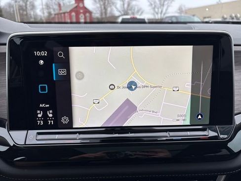 Used 2025 Volkswagen Atlas SEL AWD/4WD image 16