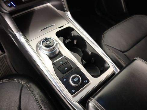 Used 2020 Ford Explorer Limited image 9