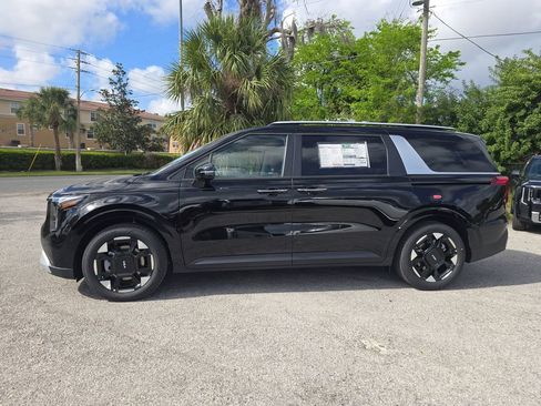 New 2026 Kia Carnival EX image 5