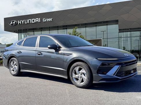 New 2026 Hyundai Sonata SE FWD image 1