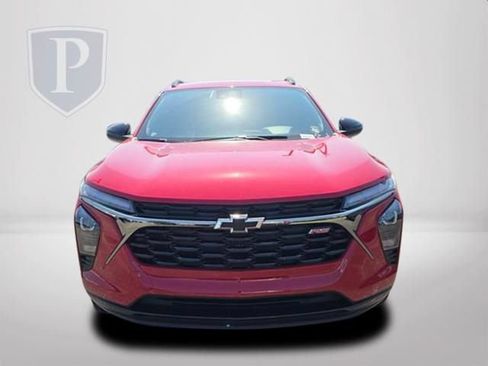 New 2026 Chevrolet Trax RS w/ Sunroof Package FWD image 13