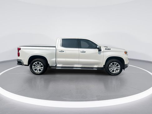 Used 2024 Chevrolet Silverado 1500 LTZ w/ LTZ Premium Package AWD/4WD image 10