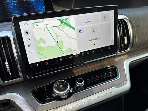 New 2026 Ford Expedition Max Platinum image 31