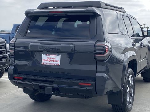 New 2026 Toyota 4Runner TRD Sport Premium AWD/4WD image 4