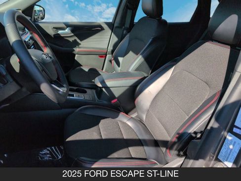 Used 2025 Ford Escape ST-Line image 14