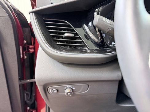 Used 2022 Buick Envision Preferred FWD image 39
