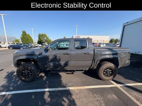 Used 2024 Toyota Tacoma SR w/ SR Upgrade Package AWD/4WD image 8