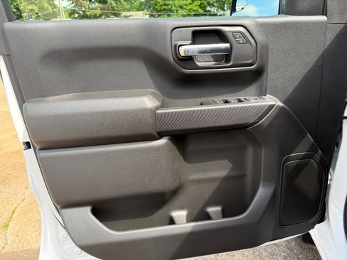 New 2025 GMC Sierra 1500 Pro w/ Graphite Edition image 9