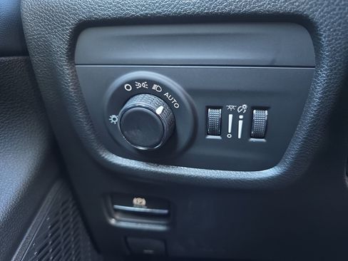 New 2025 Jeep Grand Cherokee Laredo image 27