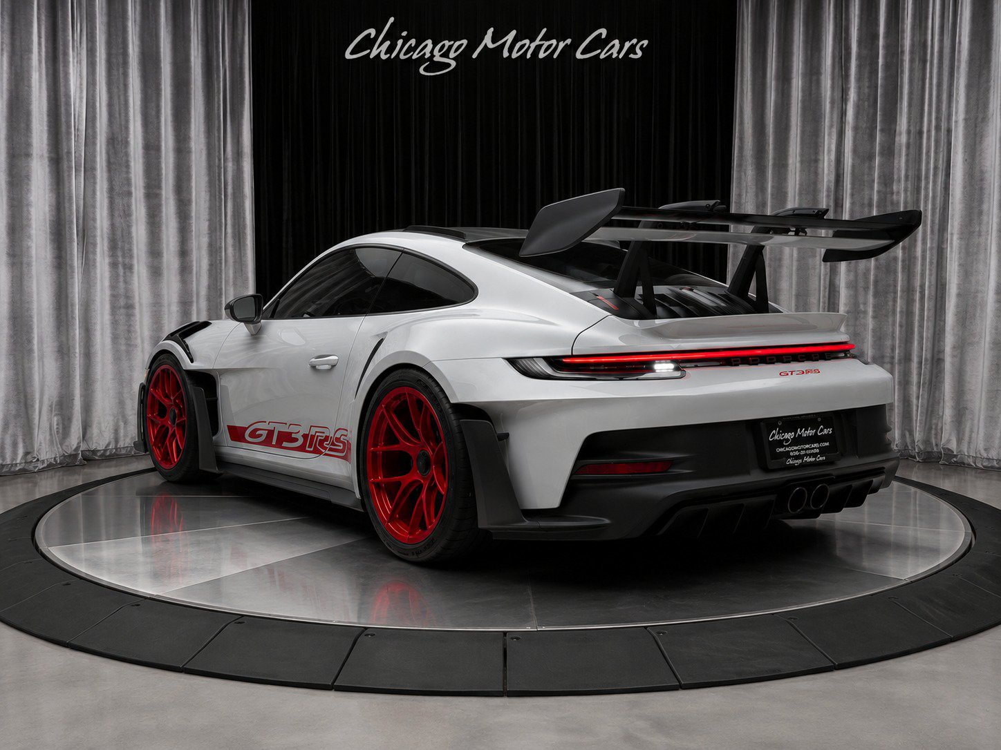Used 2024 Porsche 911 GT3 RS RWD image 2