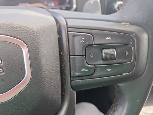 Used 2023 GMC Sierra 1500 AT4 w/ Technology Package AWD/4WD image 16