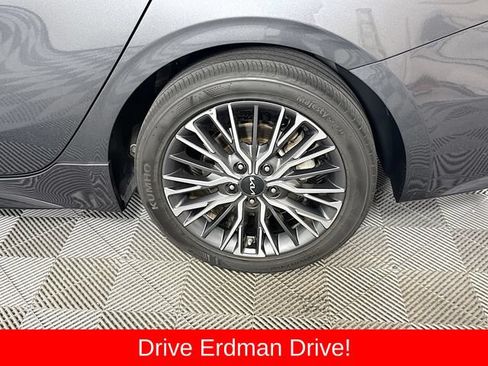 Used 2024 Kia Forte GT-Line FWD image 4