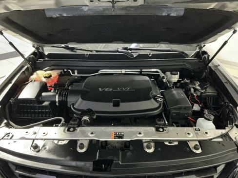 Used 2017 Chevrolet Colorado LT w/ Redline Special Edition image 33