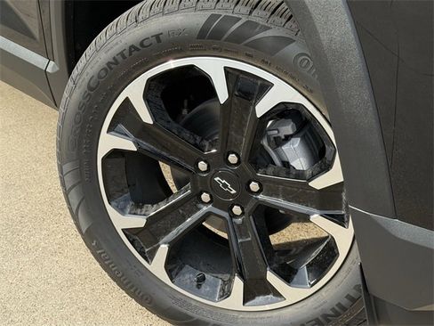 New 2026 Chevrolet Equinox LT w/ Convenience Package II image 9