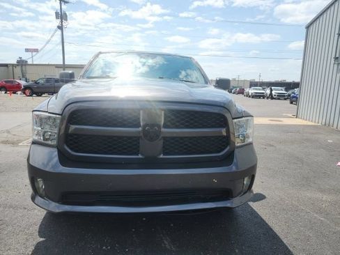 Used 2018 RAM 1500 Express w/ Express Value Package AWD/4WD image 2